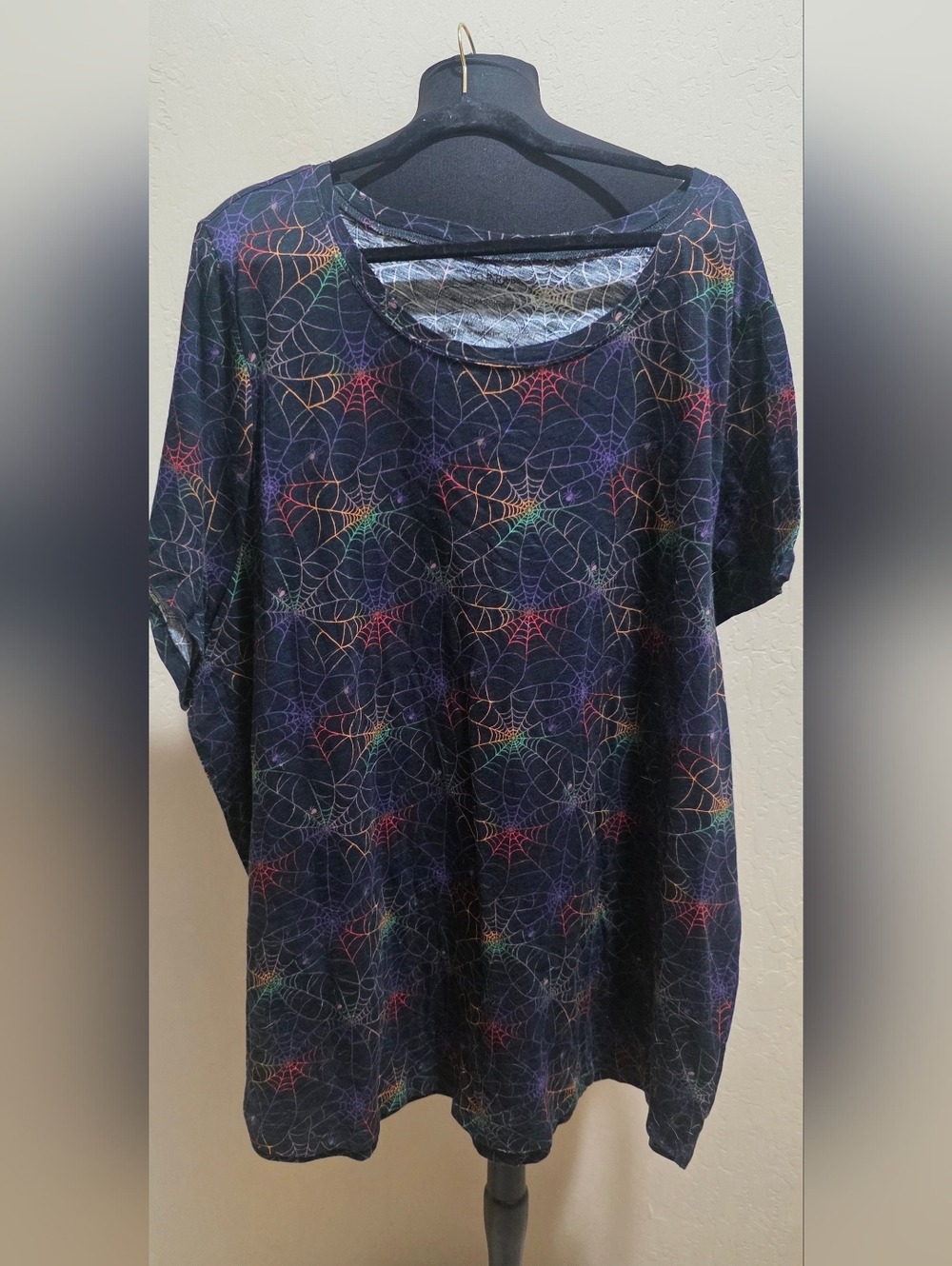 Torrid Spider Web Cotton Tshirt 6X 30 NWT
